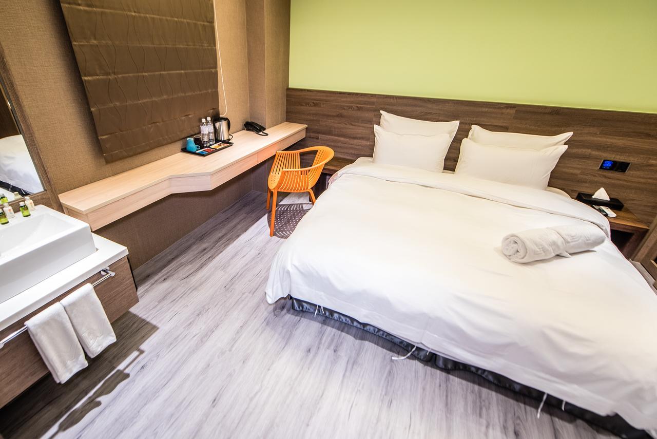Six Fukun Hotel Jiaoxi Esterno foto