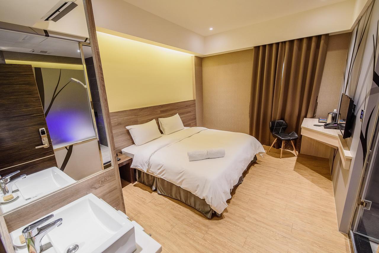 Six Fukun Hotel Jiaoxi Esterno foto